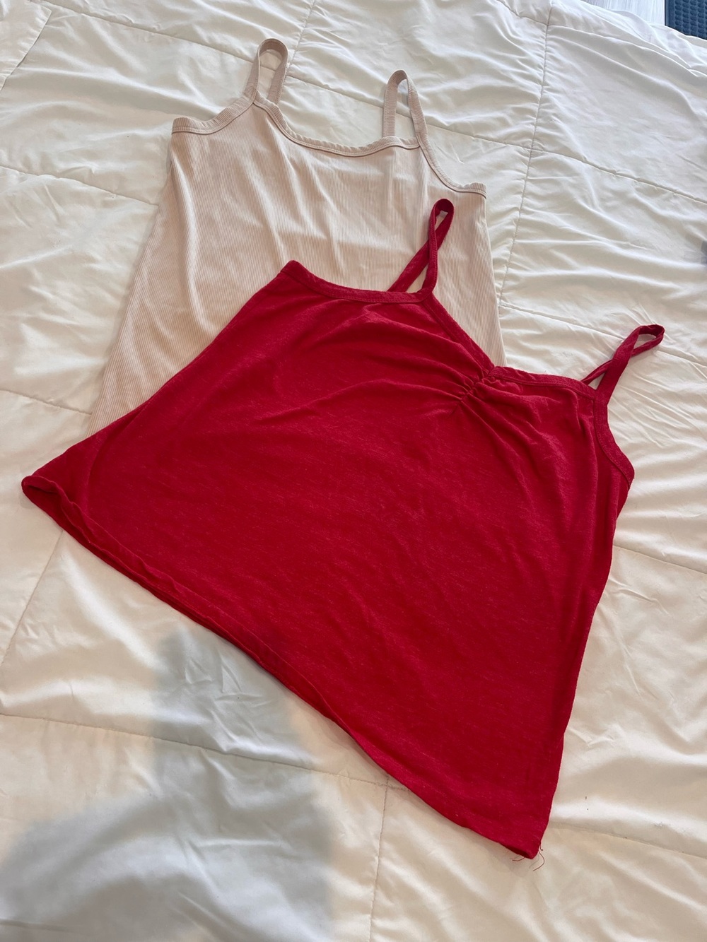2 Tank Tops Cami Beige & Red LARGE Summer Casual Ribbed Stretch